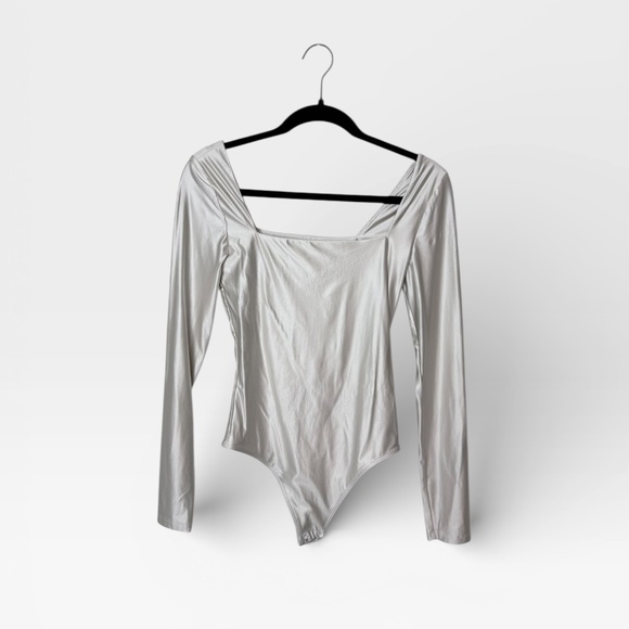 Babaton Tops - Babaton Size Small Shimmer Bodysuit (B)‎